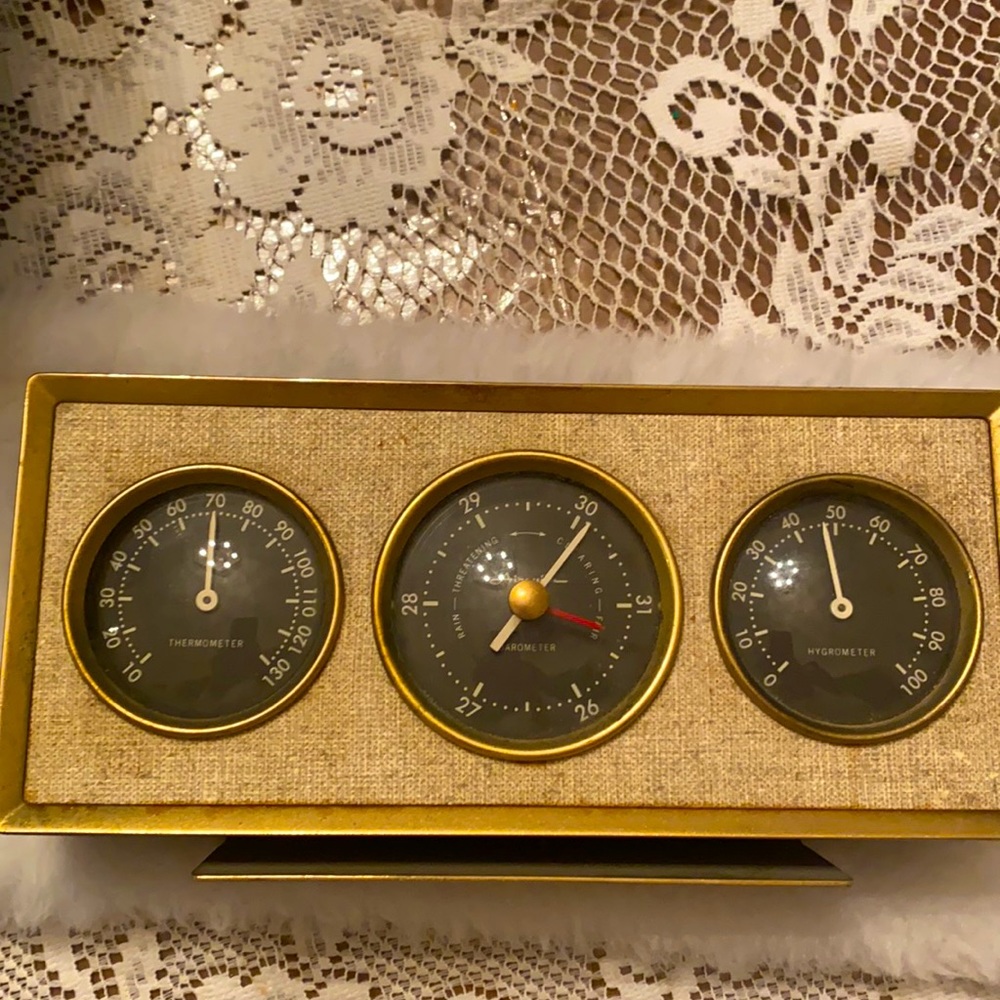 Vintage table top Barometer,Hygrometer, Thermometer AIRGUIDE